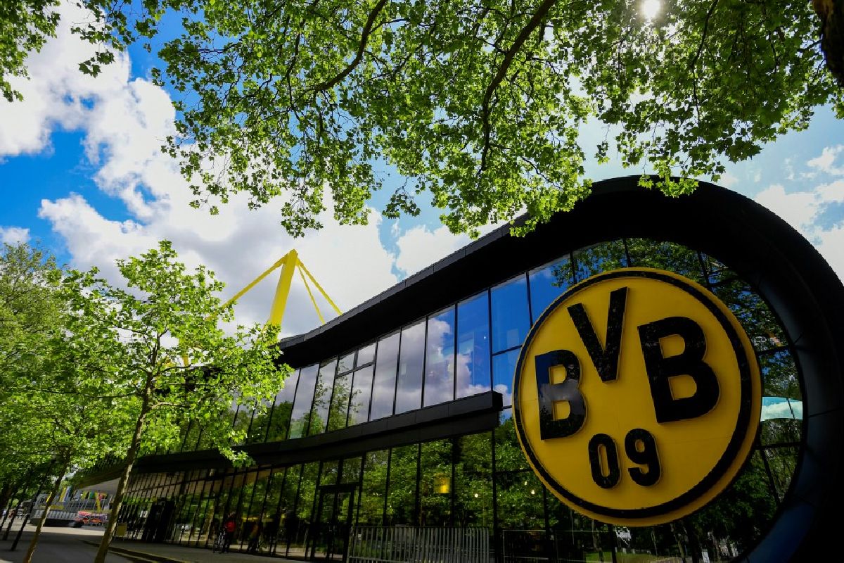 ‘That’s very very strange’: Borussia Dortmund manager on playing without fans