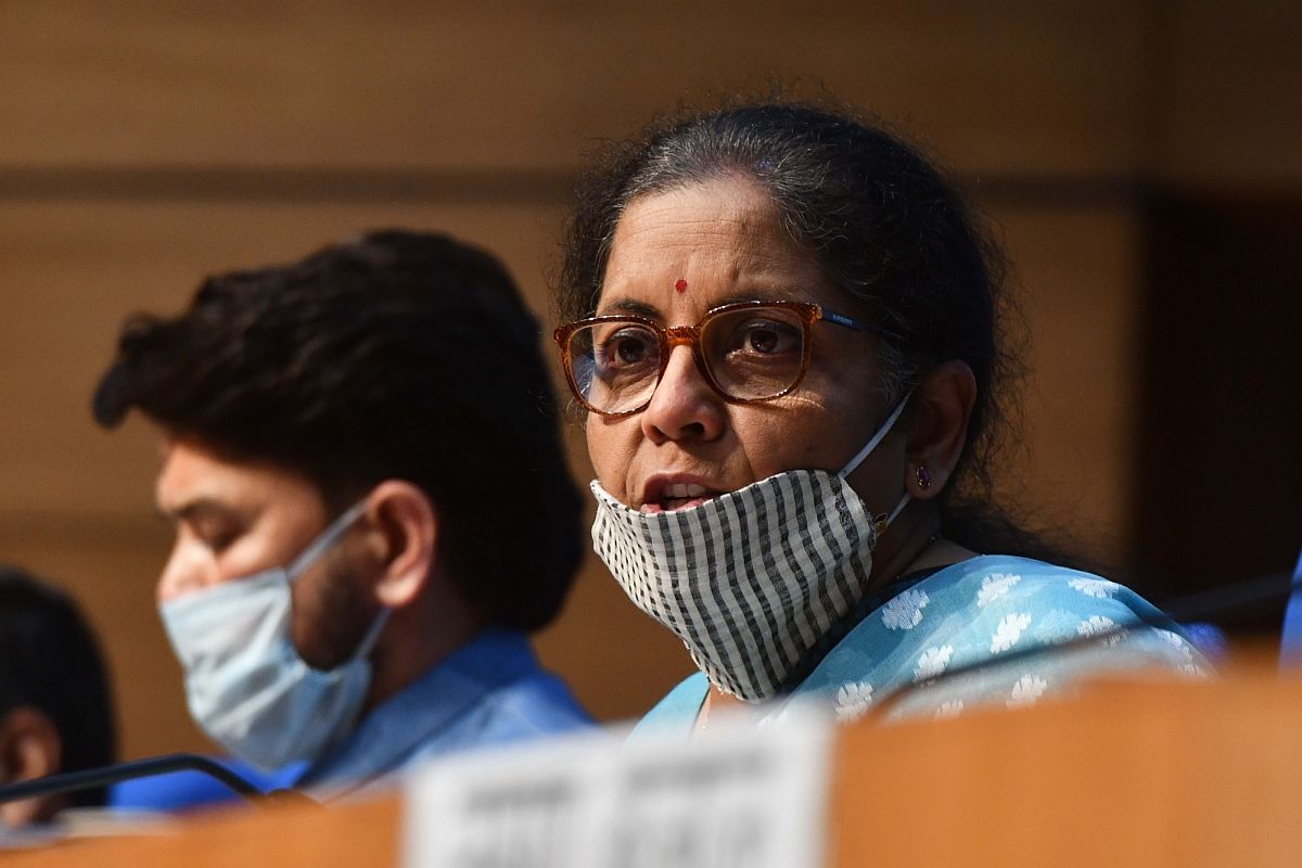 ‘One nation one ration card’ scheme by Mar 2021, Rs 5,000 Cr credit facility for street vendors: Sitharaman