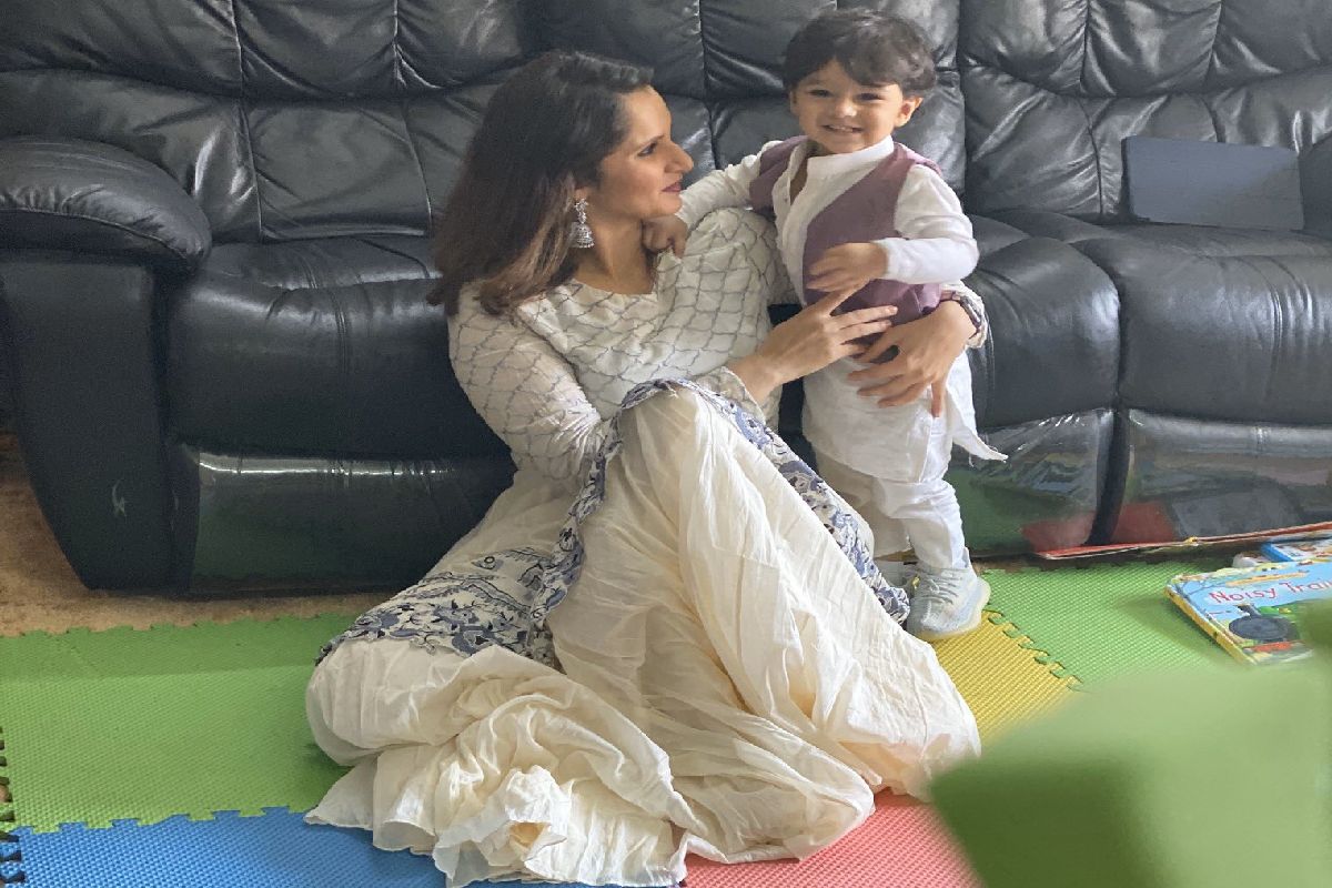 Sania Mirza urges fans to stay at home on Eid during COVID-19