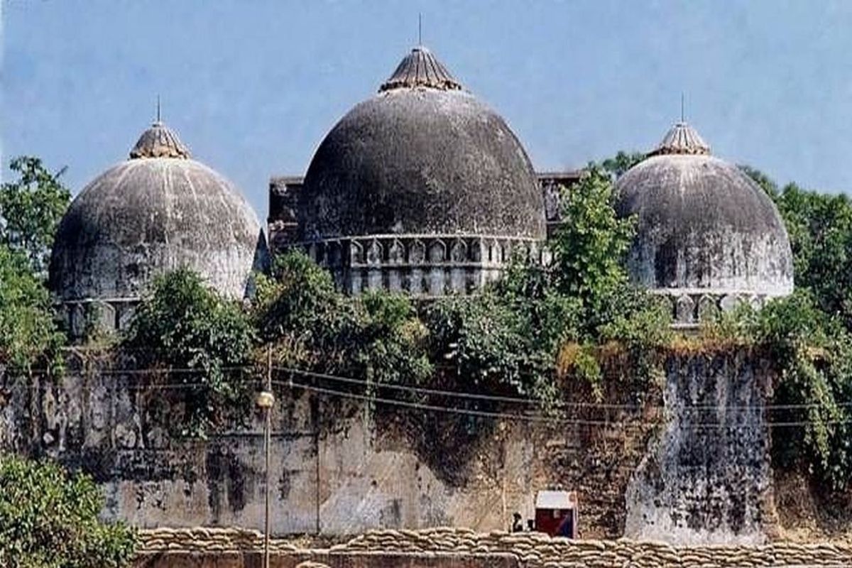 SC asks CBI court to finish Babri Masjid trial against LK Advani, others by August 31
