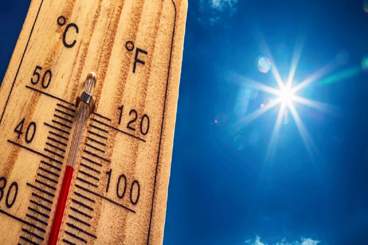 Adolescent dies of heat stroke while making reels