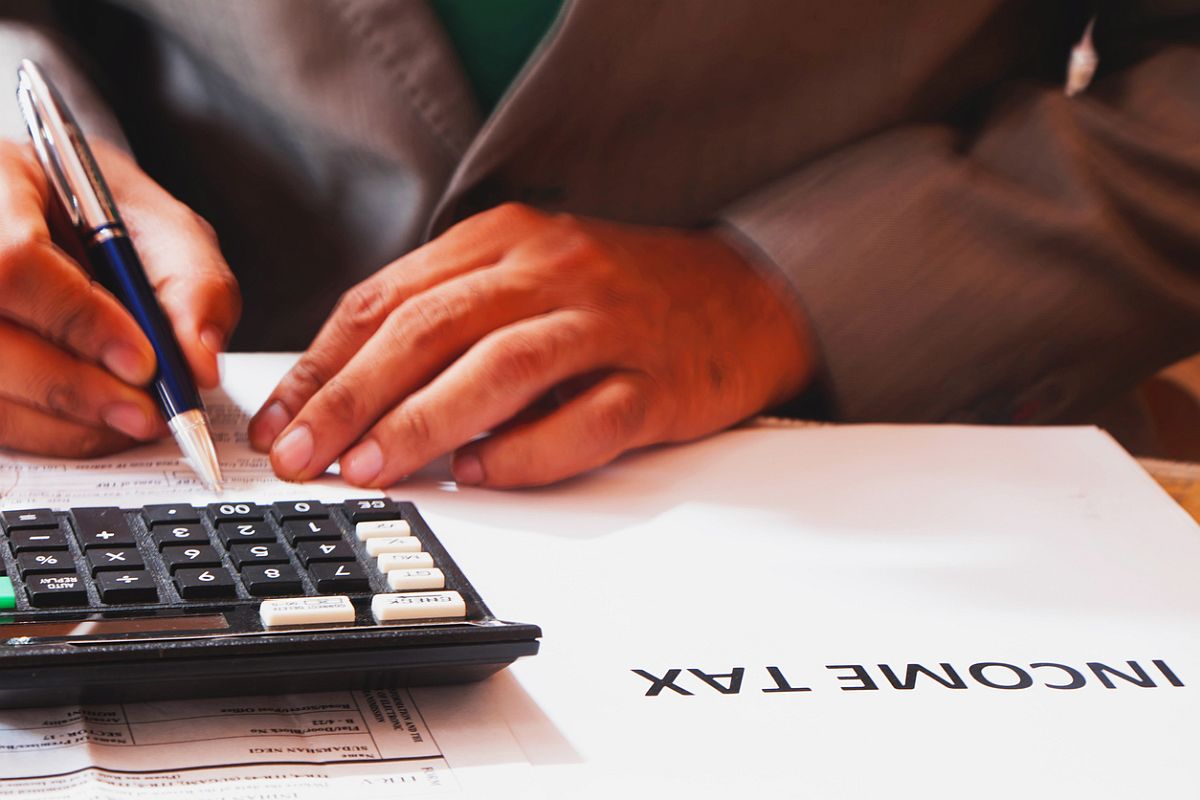 Govt clarifies ‘NRI status’ under Income Tax Act for those stranded due to lockdown