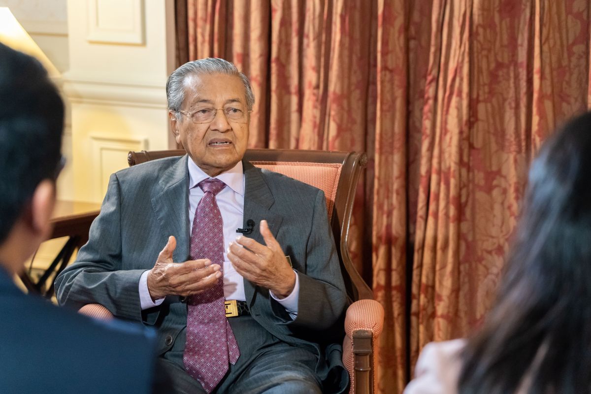 Ex-Malaysian PM Mahathir Mohamad sacked from own political party