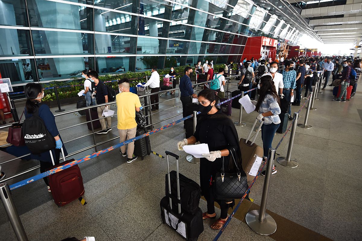 As India resumes domestic operations partially after two months of shutdown, 82 flights cancelled on Day 1