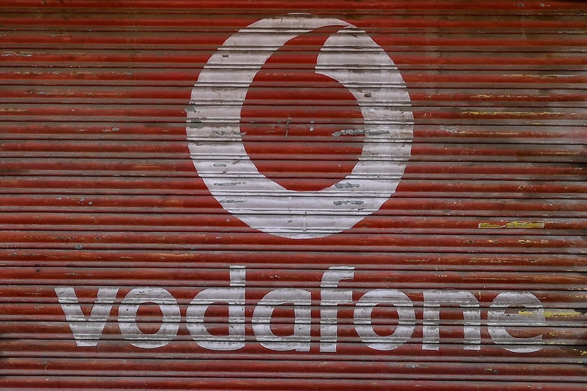 Vodafone Idea shares dropped tanks 15 pc after SC adjourns its hearing on AGR dues