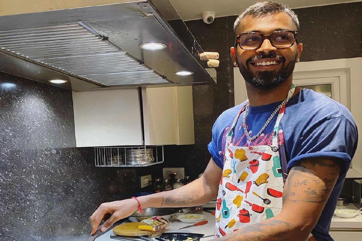 ‘Never too late to try your hand at learning something new’: Hardik Pandya turns chef