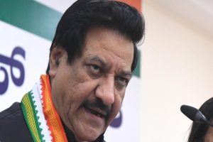 Congress leader Prithviraj Chavan asks to ban NaMo app for violating privacy rules
