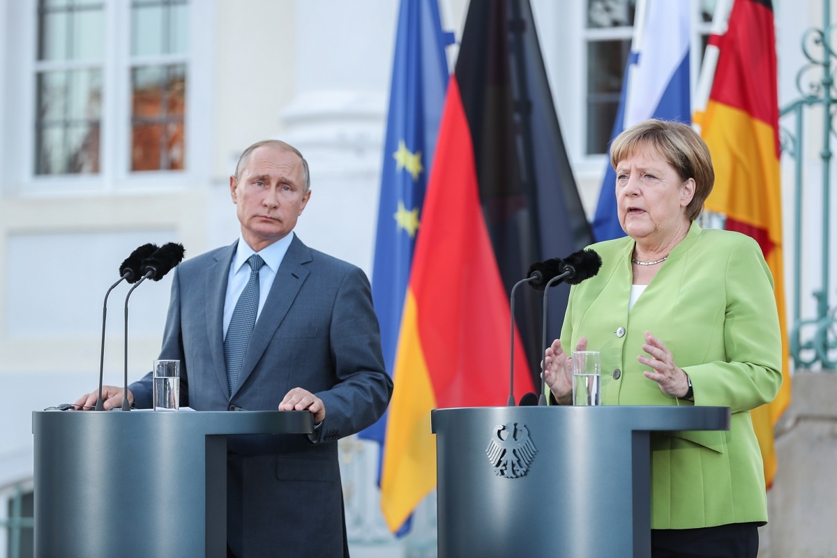Russian President Putin, Angela Merkel discuss Libya, Ukraine over phone