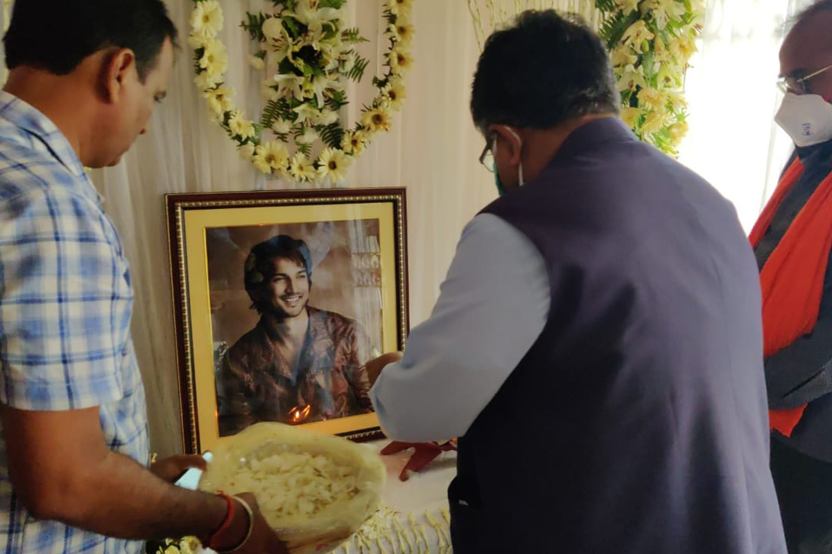 Ravi Shankar Prasad meets Sushant Singh’s family, expresses grief