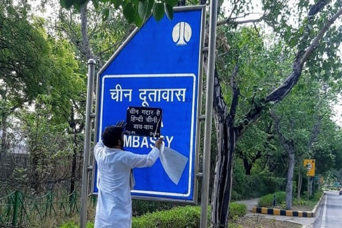 Right-wing outfit Hindu Sena defaces Chinese Embassy signboard in Delhi