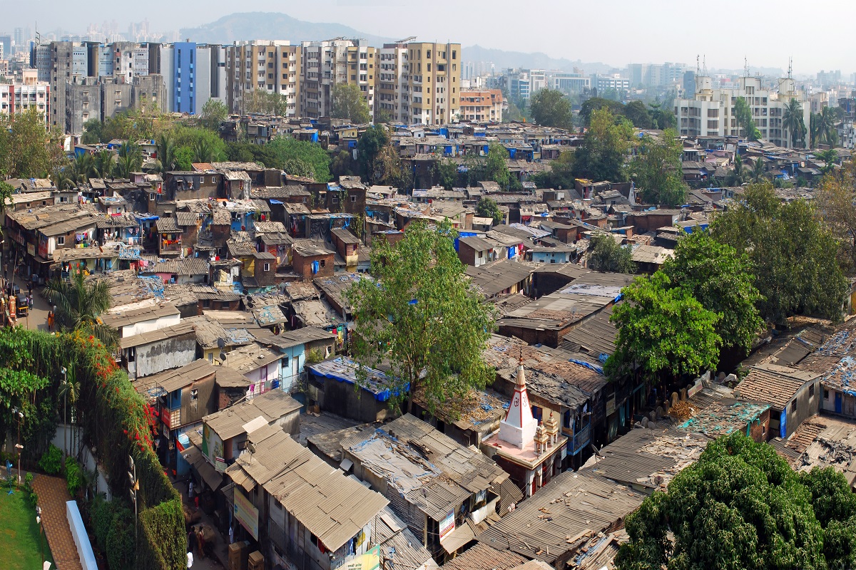90 FEET by Dharavi Market |