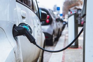 Centre asks states to resolve all issues related to Electric Vehicles to promote EVs