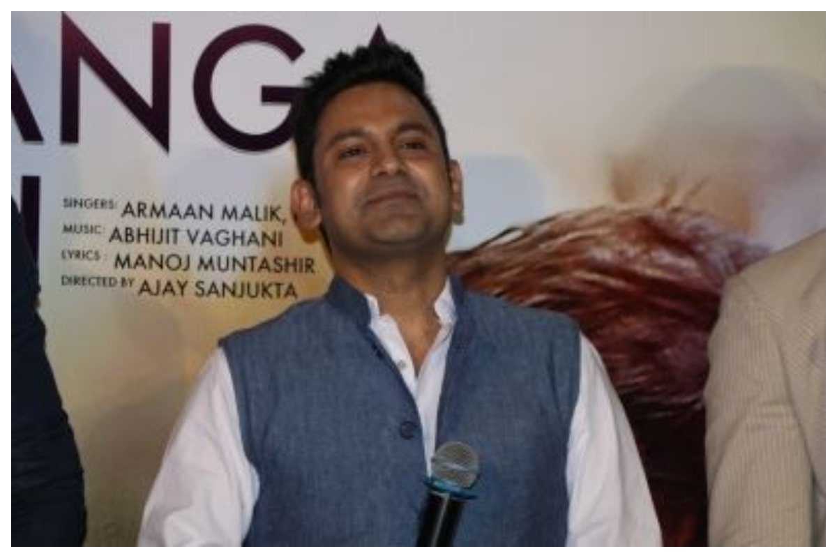‘Teri mitti’ lyricist Manoj Muntashir to nepotism lot: Grow some real talent