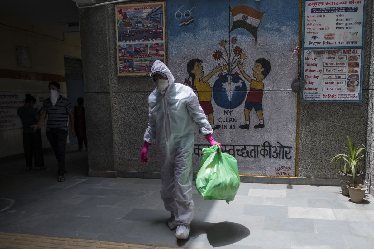 Delhi government seeks volunteers to fight coronavirus pandemic amid rising cases