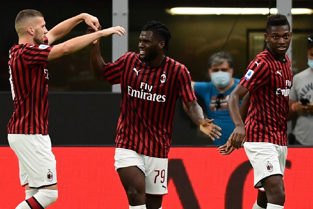 Serie A: Milan hold Napoli 2-2 at San Paolo