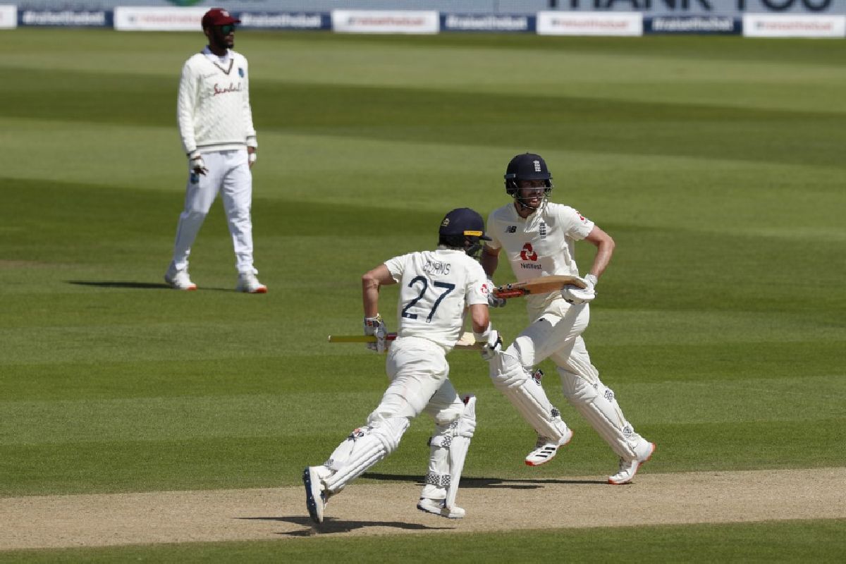 ENG vs WI 1st Test: Burns, Sibley reduce first innings deficit to 35 at Lunch on Day 4