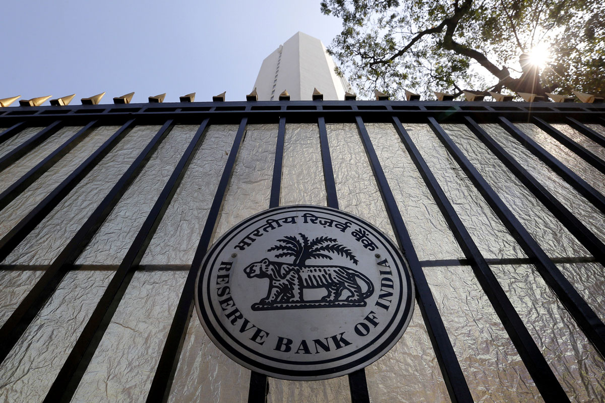 Bank credit rises 6.13%, deposits 11.04%, says RBI