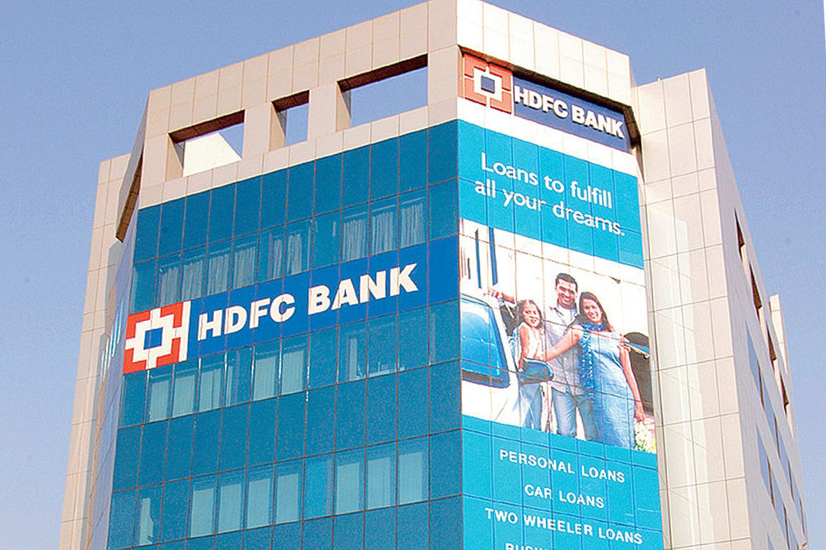 HDFC appoints record 19 merchant banks to raise capital: Report