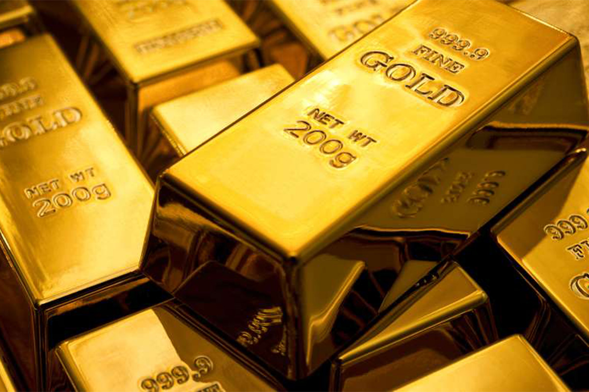 Gold jumps Rs 118, silver plunges Rs 2,384