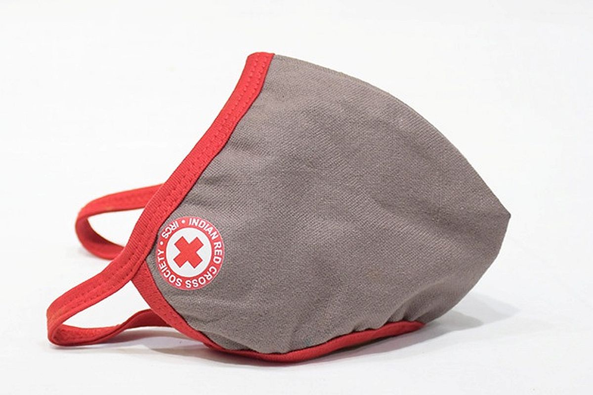 Big boost to Khadi; Indian Red Cross Society to buy 1.80 lakh face masks from KVIC