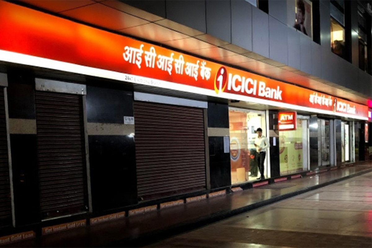 ICICI Bank shares jump 3 pc after QIP launch