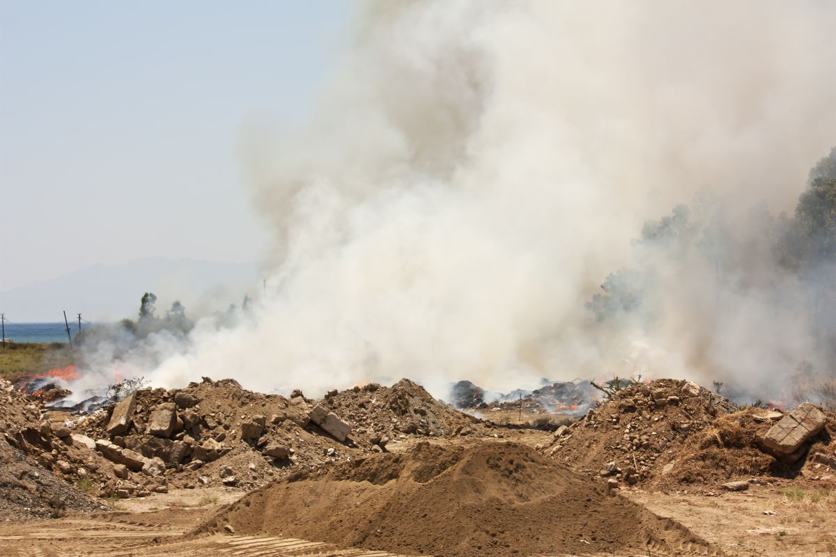 Israel launches fresh strikes on Hamas targets in Gaza Strip