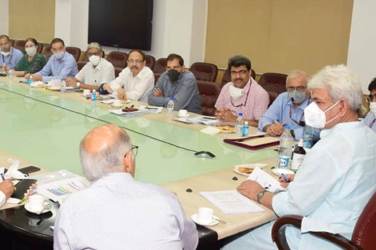 Lt Governor Sinha reviews progress of 272 kms long Udhampur-Baramulla rail link