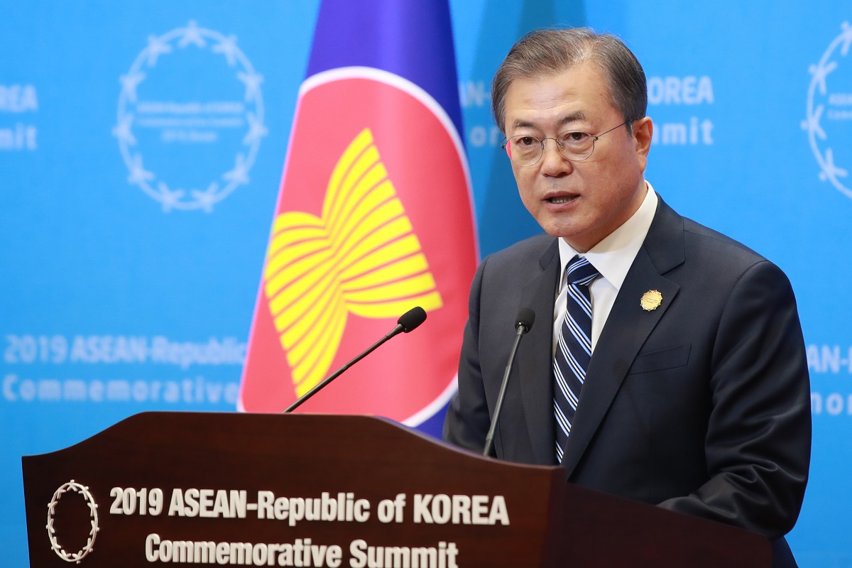 South Korean President ready to sit with Japan over forced labour issue