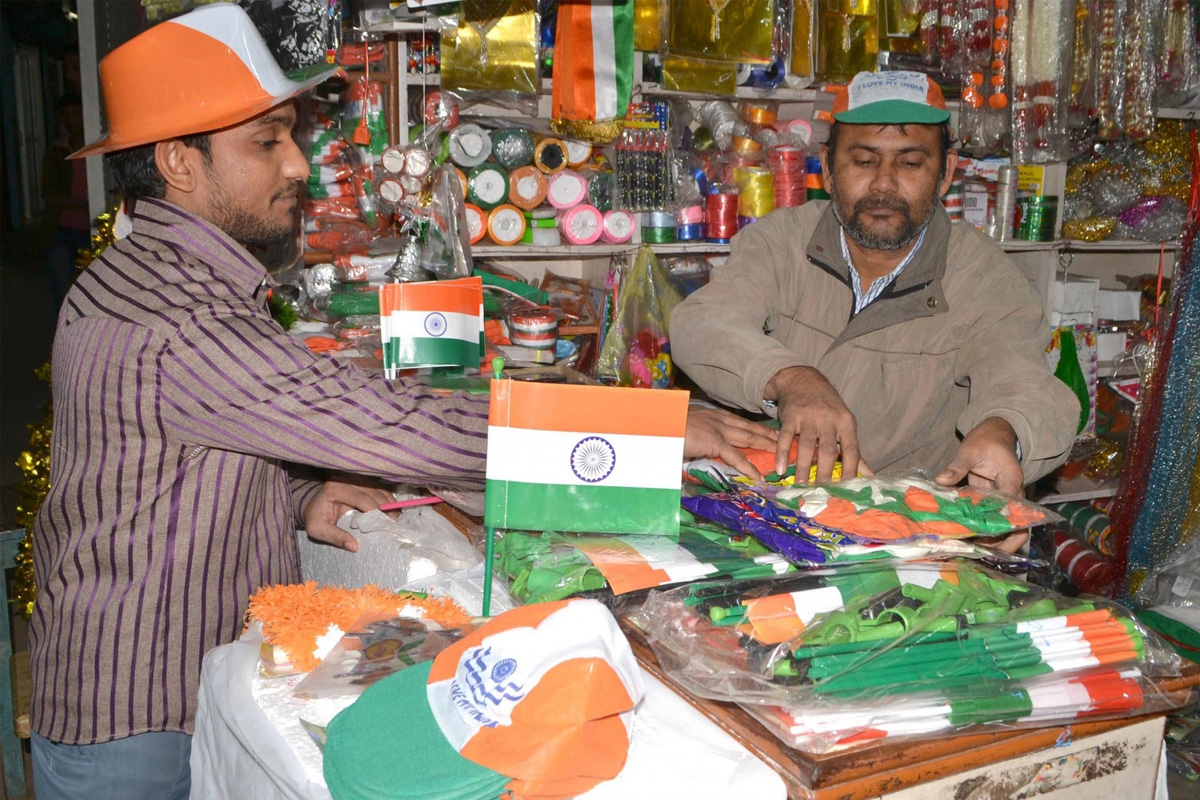 Ahead of Independence Day, Tricolour sales dip sharply amid Covid
