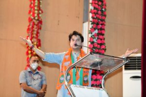 Congress vs BJP in Gwalior as Jyotiraditya Scindia visits city first time after joining BJP