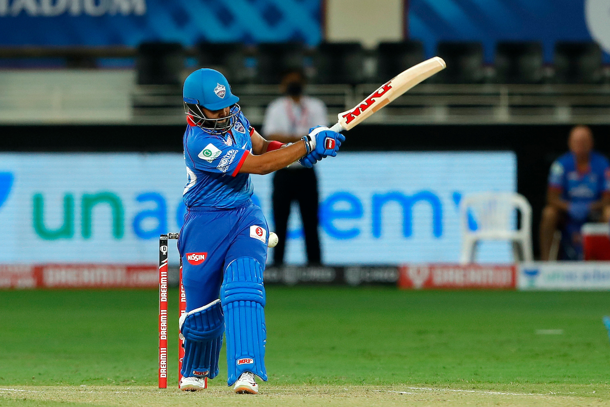 IPL 2020: Delhi Capitals youngster Prithvi Shaw trying to bat along ground