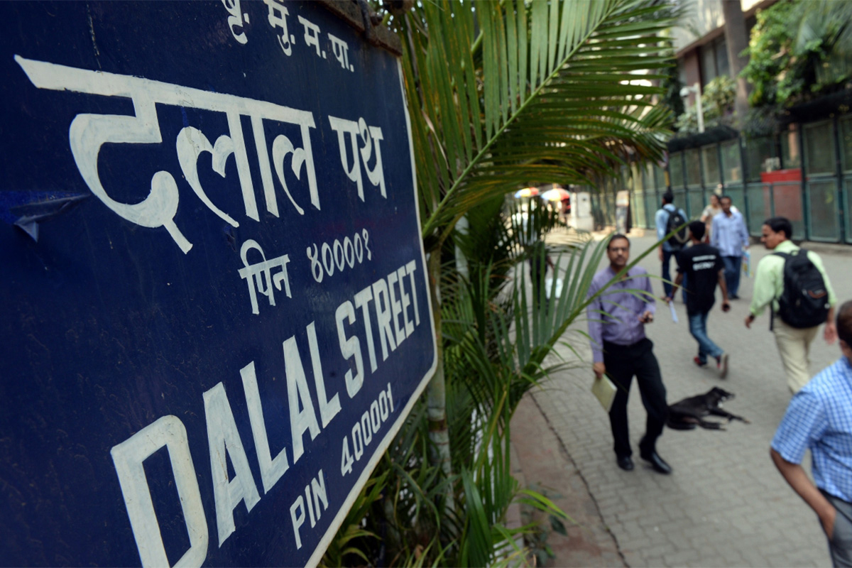 Sensex tumbled nearly 790 points during afternoon trade, Nifty slips at 10,905