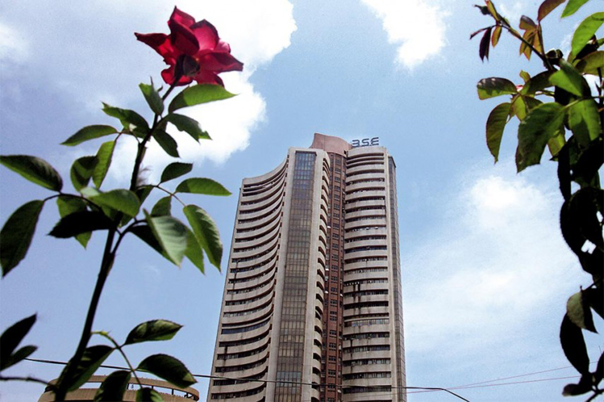 Market ends positive amid volatile trade; Sensex gains 273 points, Nifty tops 11,470
