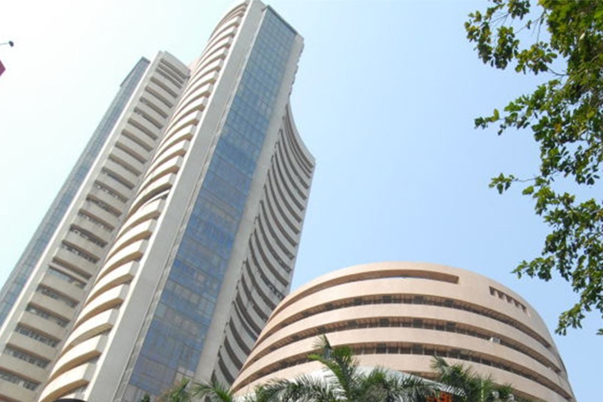 Sensex falls 134 points, Nifty ends at 11,500; financials top drags
