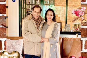 Dharmendra, Hema Malini’s latest pictures leave fans awestruck