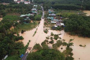 130 dead, 18 missing in Vietnam floods, landslides