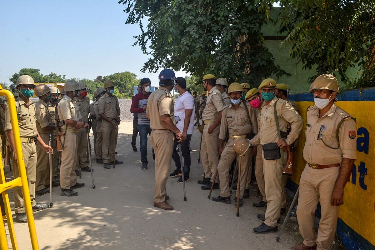 SIT probing alleged gang rape and murder case reaches Hathras, likely to submit report to CM tomorrow