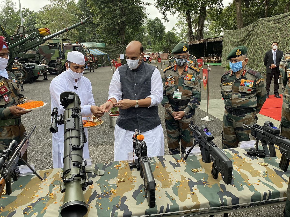 Rajnath Singh performs ‘Shastra Puja’ at Sikkim’s Sherathang less than 2 km from LAC