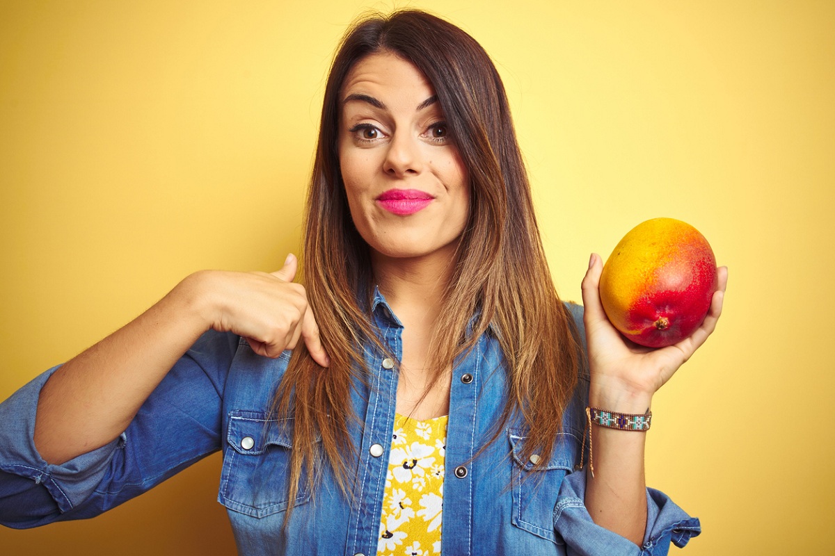 Eating mangoes reduces women’s facial wrinkles: Study