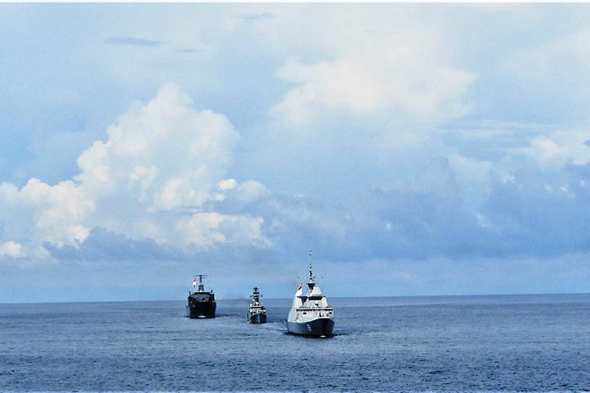 Navies of India, Singapore, and Thailand conducting trilateral maritime exercise Sitmex-20 in Andaman Sea