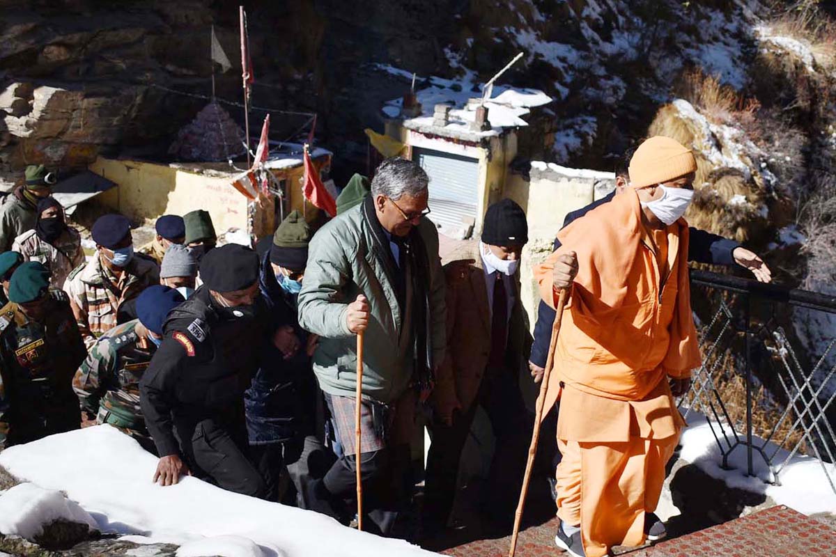 Yogi Adityanath concludes Uttarakhand tour, offers prayer at Badrinath
