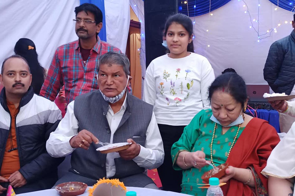 Harish Rawat launches attack on turncoats