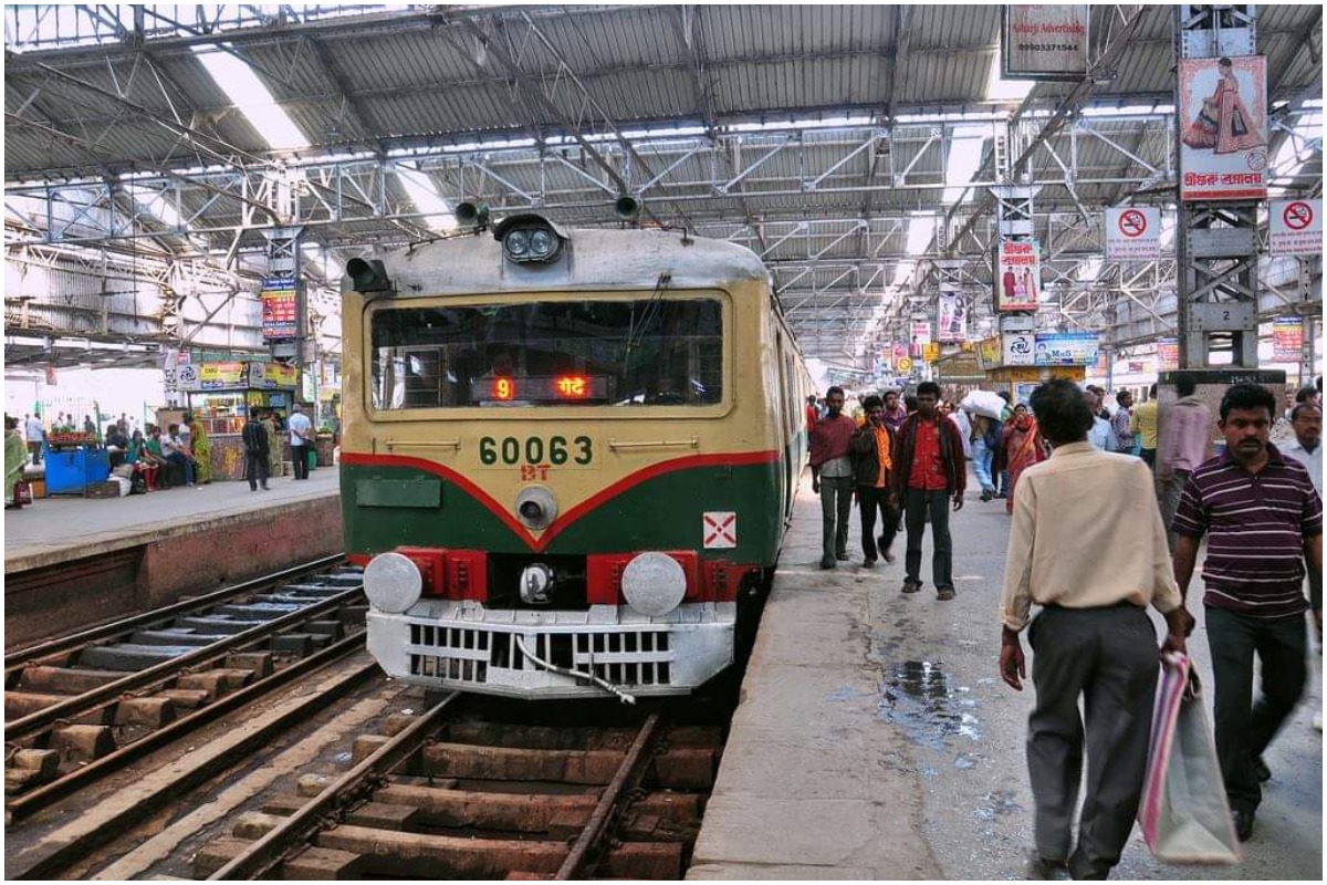 Sealdah, Howrah back to normal as local train services resume after seven months