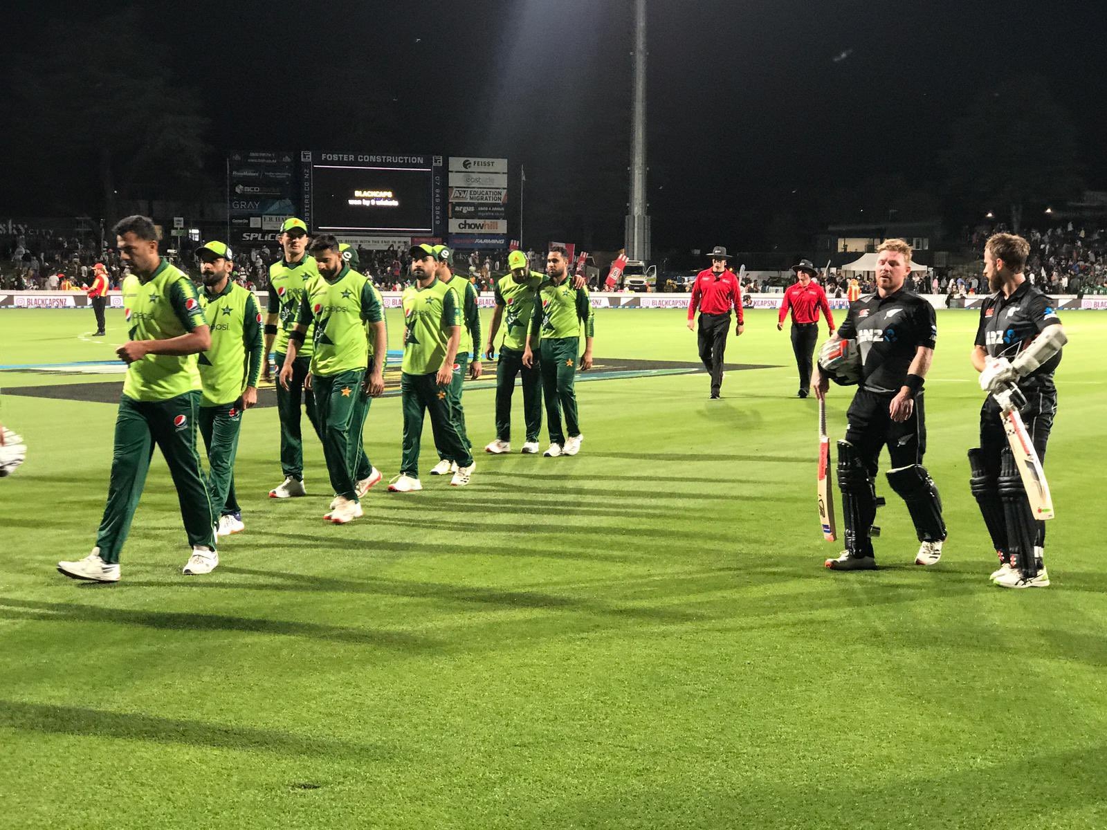 Tim Southee, Tim Seifert help New Zealand beat Pakistan in second T20I by nine wickets
