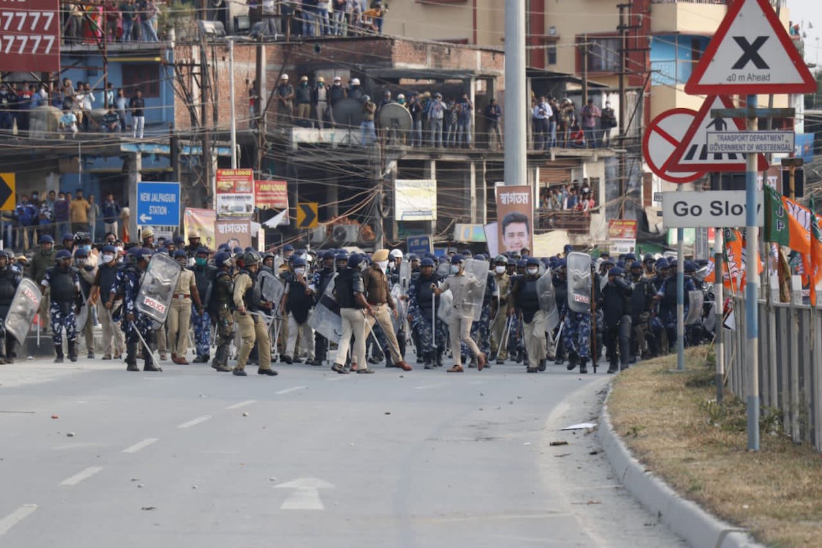 Cops stop BJP Uttarkanya march; one killed