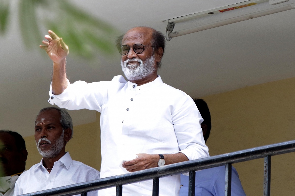 Rajinikanth asks fans to stop protests for his political entry