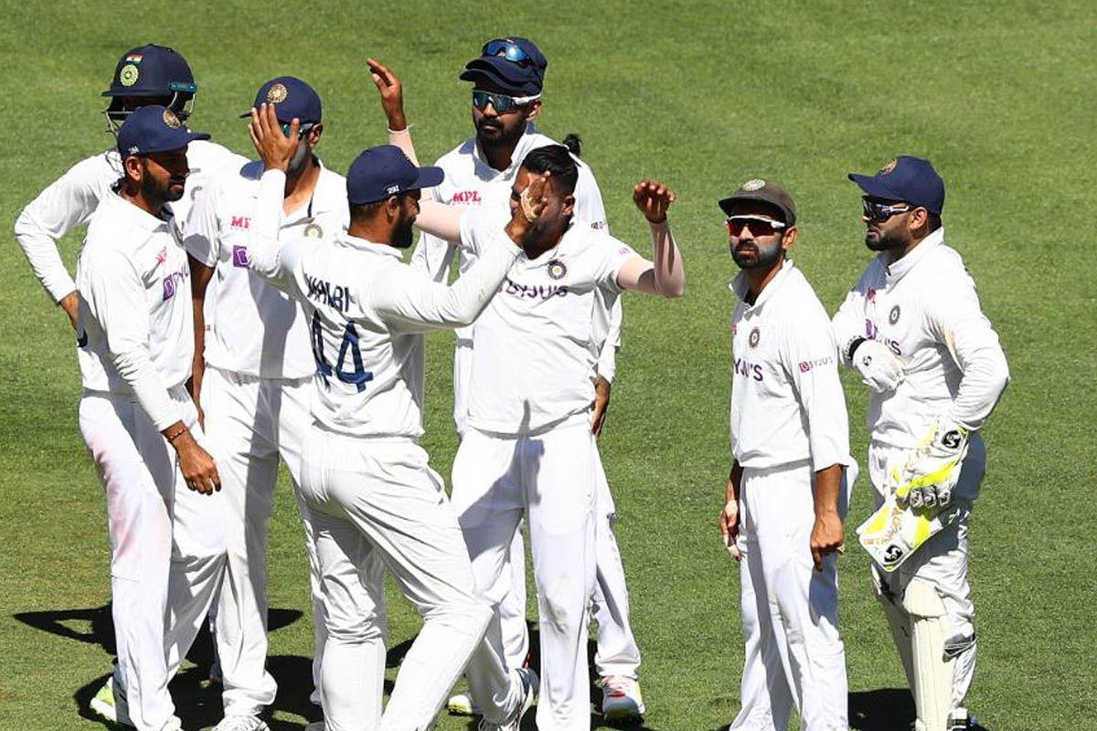 AUS vs IND: India set to go for win after reaching 183/3 at Tea on Day 5 of 4th Test