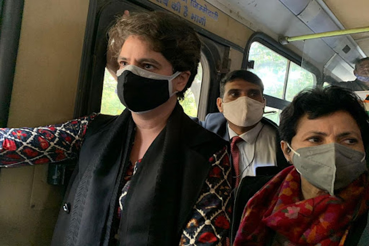 Congress leaders on way to meet President over farm laws stopped by Delhi Police; Priyanka Gandhi detained