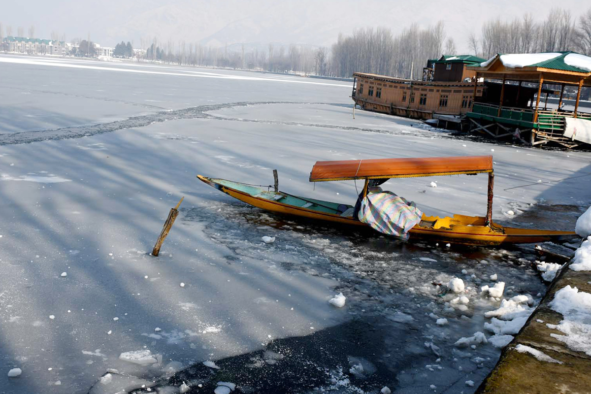 Srinagar’s Dal Lake freezes after 30 years as mercury dips minus 8.4 degrees Celsius