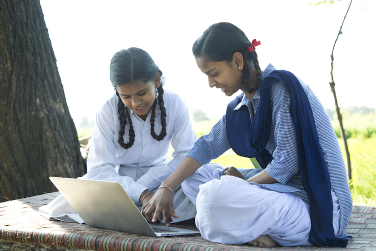 School girls, Indian women, gender divide, patriarchy